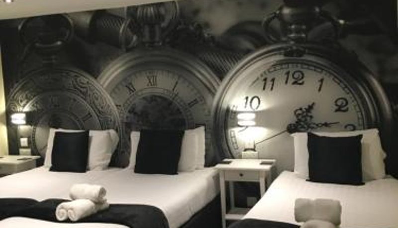 Driepersoonskamer - Happy Return Hotel