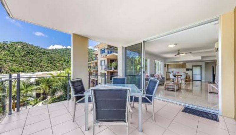 Daire - Airlie Summit Apartments