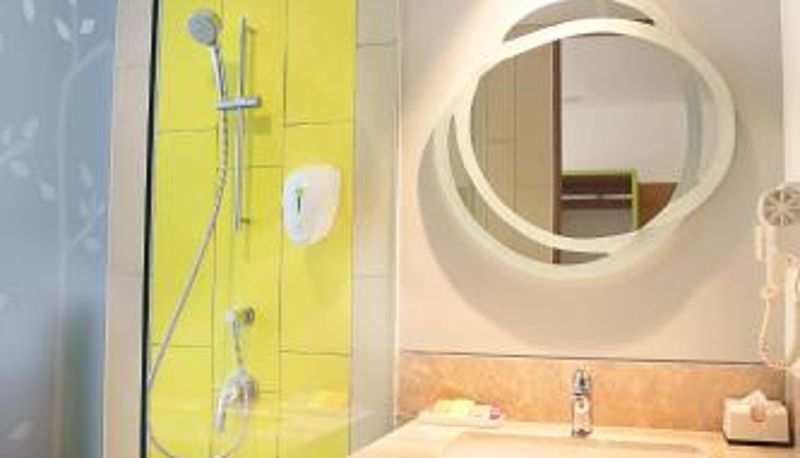 Oda - Grand Livio Kuta Hotel