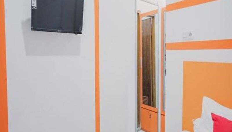 Zimmer - RedDoorz @ Jalan Sukabangun 2 Palembang