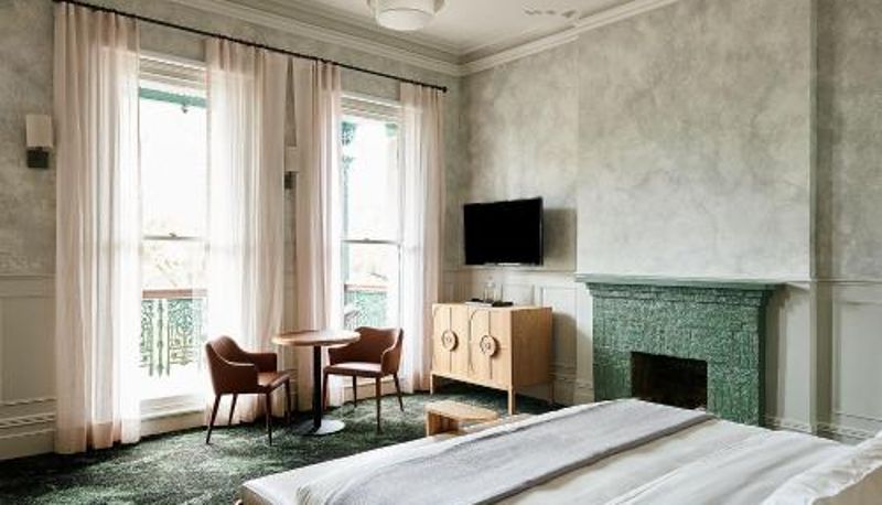 Info - Portarlington Grand Hotel