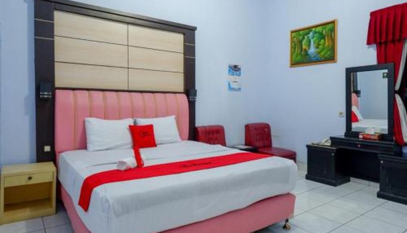 Camera - RedDoorz Plus Syariah near Stasiun Pekalongan 2