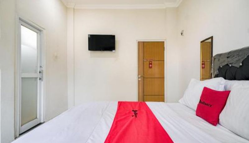 Pokój - RedDoorz near Palembang Airport 2