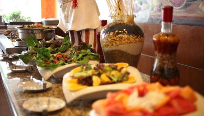 Frühstücksraum innerhalb des Restaurants - Hotel Emily