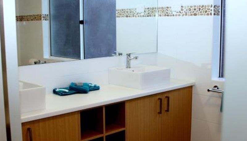 Info - Mollymook Cove Apartments
