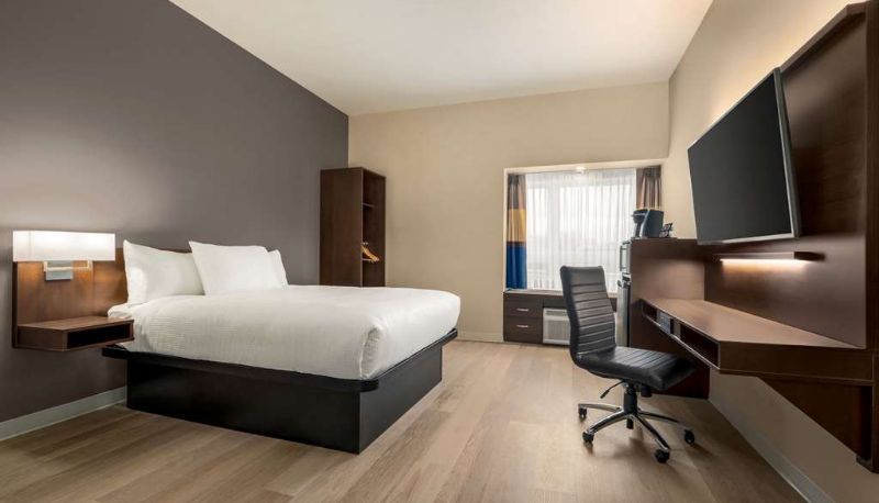 Camera - Microtel Inn & Suites by Wyndham Aurora
