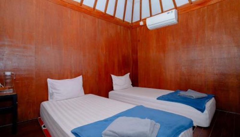 Suite - RedDoorz Syariah near Lombok Epicentrum Mall