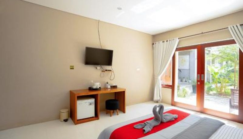 Quarto - RedDoorz Syariah near Lombok Epicentrum Mall