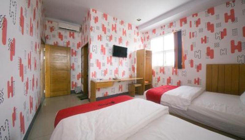 Habitación - RedDoorz Plus Syariah @ Pentadio Gorontalo