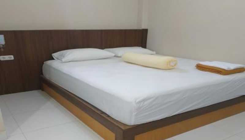 Kamer - Nietsa Guest House Palu RedPartner