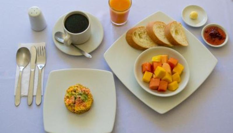 Restoran içinde kahvaltı salonu - Hotel Sarayu House