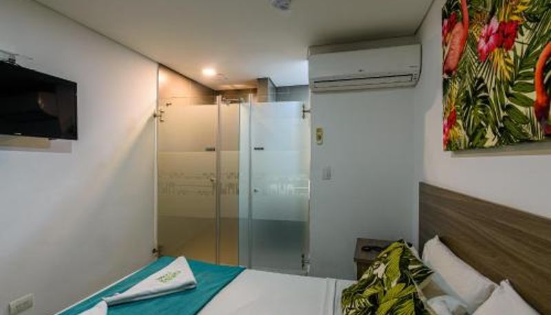 Info - Lleras Green Hotel