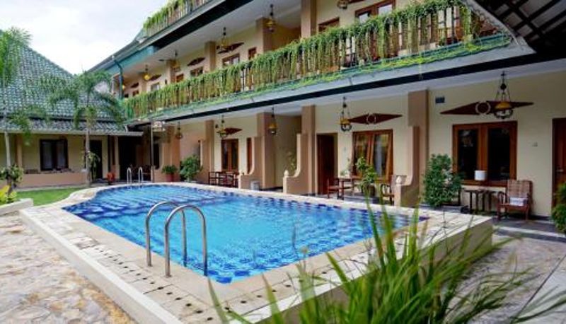 Piscina - Diana Hotel Jogja