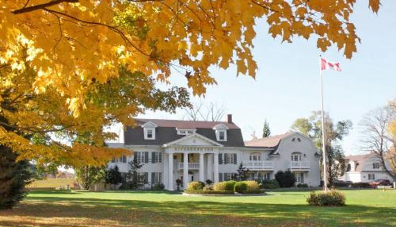 Bilgi - Riverbend Inn & Vineyard