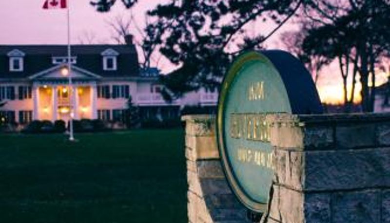 Bilgi - Riverbend Inn & Vineyard