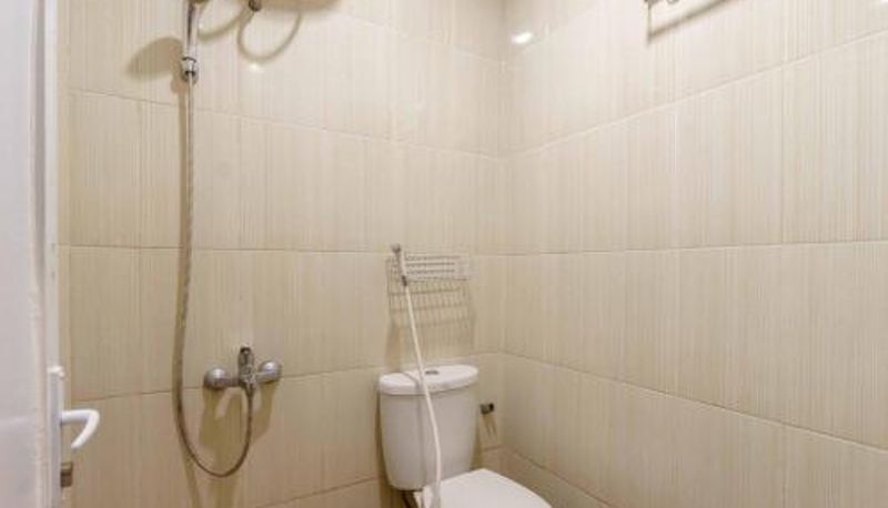 Bagno - Aimer Guest House Syariah Mitra RedDoorz