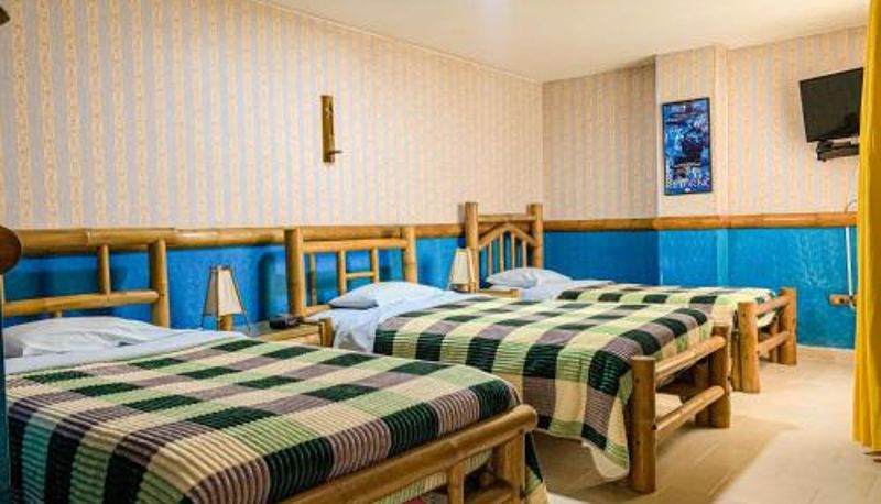 Dreibettzimmer - Hotel Casa Yaripa