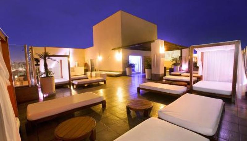 Terraza - Radisson Hotel Decapolis Miraflores