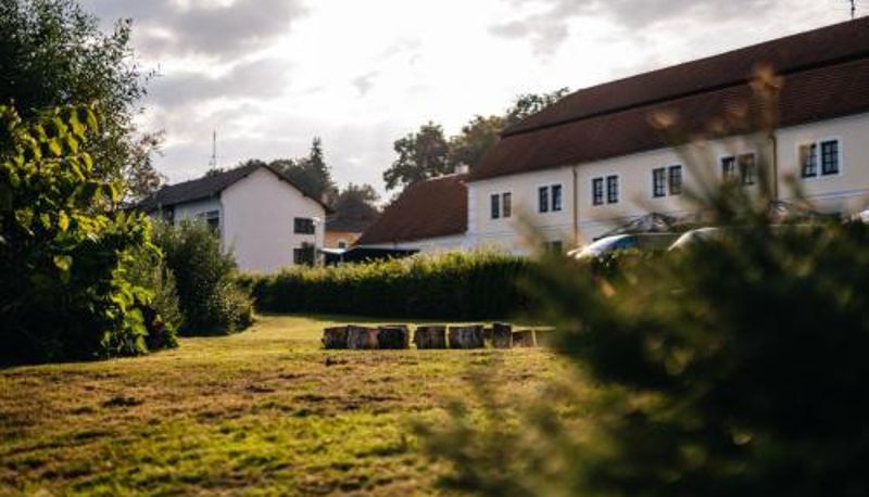 Otel açık alanı - Resort Lesák