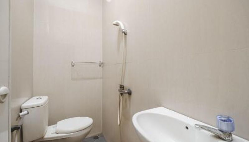 Badezimmer - RedDoorz Syariah near Universitas Bengkulu