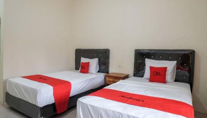 Camera - RedDoorz Plus Syariah at Hotel Indonesia Kajen