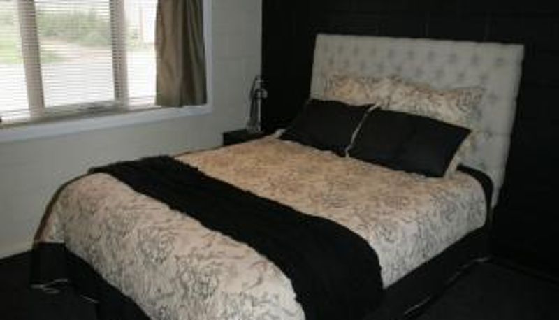 Info - Kindred Lodge Apartments