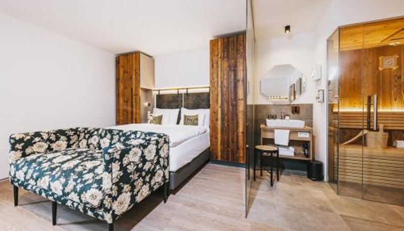 Kamer - Nikolaus by AvenidA Panoramic Wellness Suites
