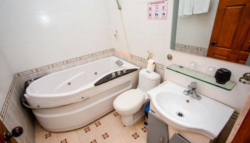 Bathroom - Kim Thuy Ngan Ha Hotel