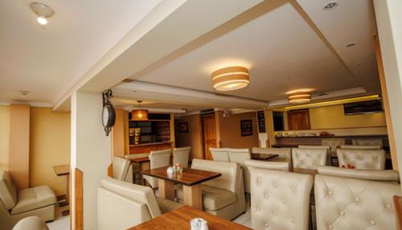 Sala de pequeno-almoço no restaurante - Principe III