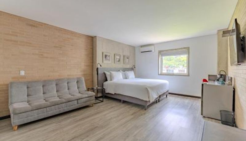 Info - Hotel Quinta Norte Chipichape