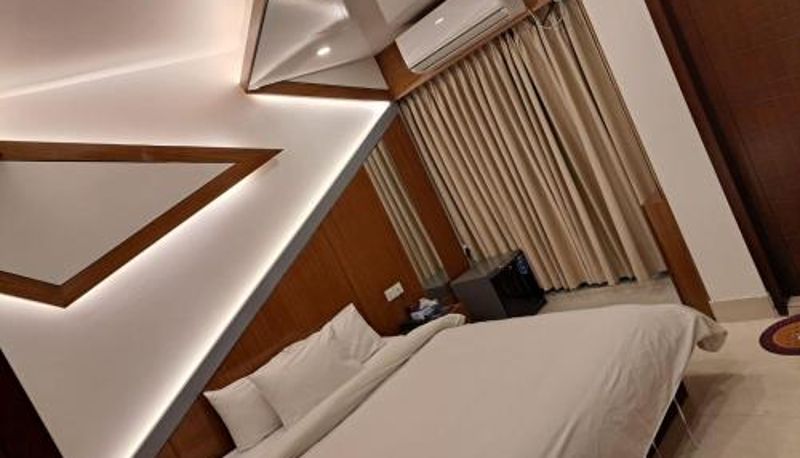 Camera standard - The Castle Inn Hotel & Restaurant Uttara Dhaka
