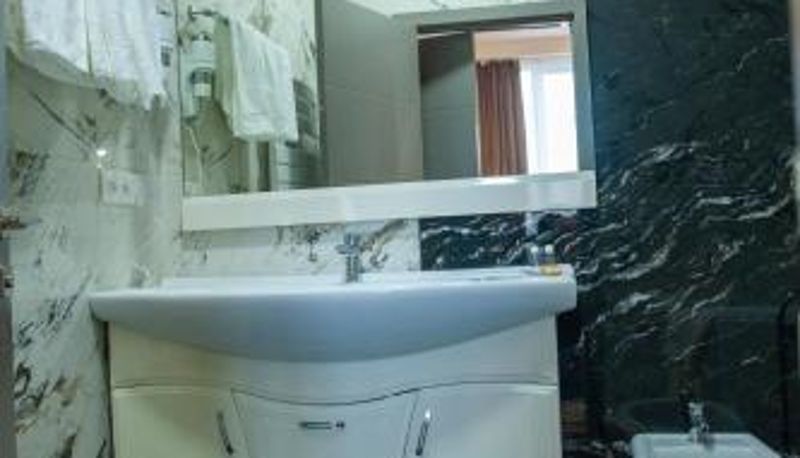 Info - Lotus Hotel Chisinau