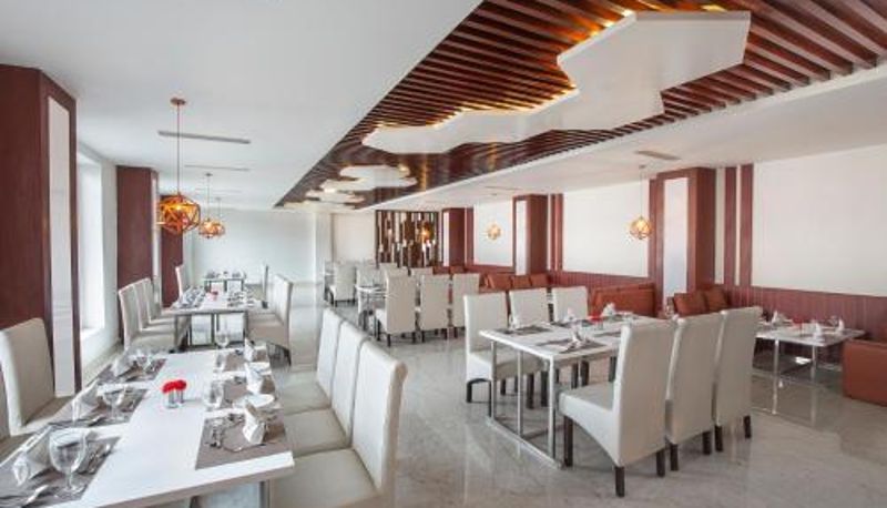 Frühstücksraum innerhalb des Restaurants - Clarks Resort Birgunj