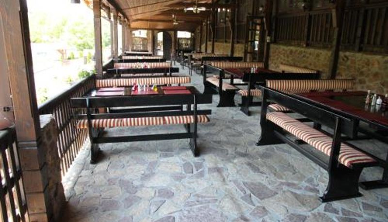 Terrace - Hotel Manastir Berovo