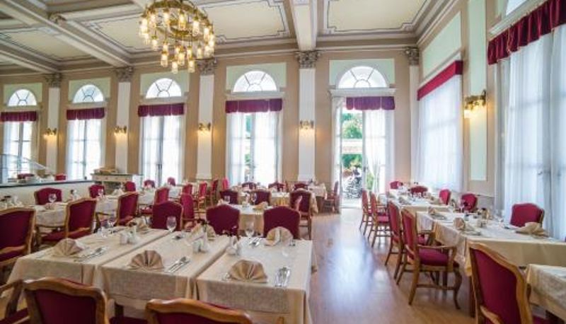Sala śniadaniowa w restauracji - Grand Hotel Rogaška Premium