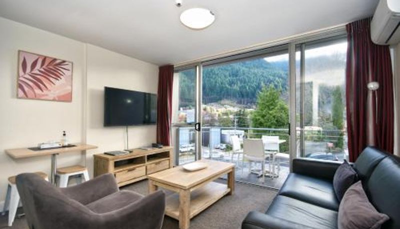Standard room - The Whistler Holiday Apartments