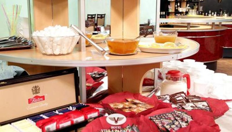 Sala prima colazione all'interno del ristorante - Hotel Villa Palace