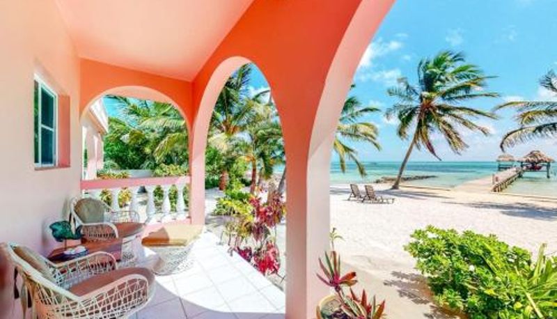 Bilgi - Red Ginger @ Caribe Island