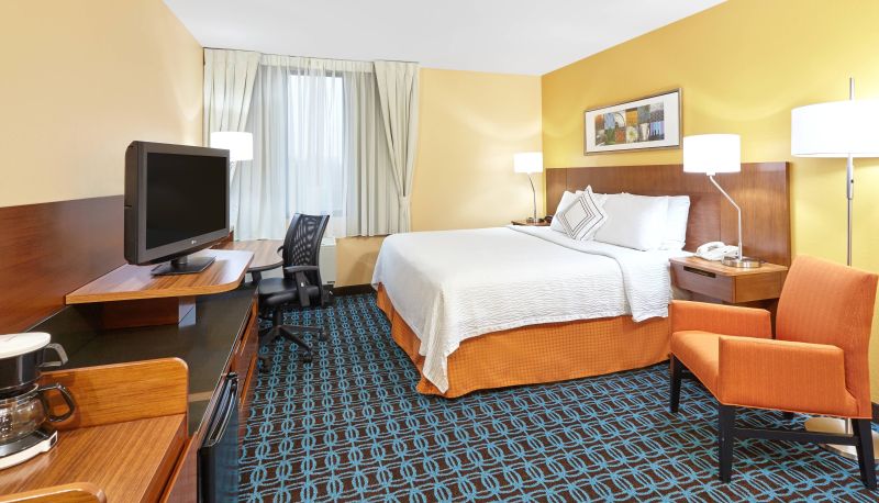 Habitación - Fairfield Inn and Suites by Marriott Chicago Lombard