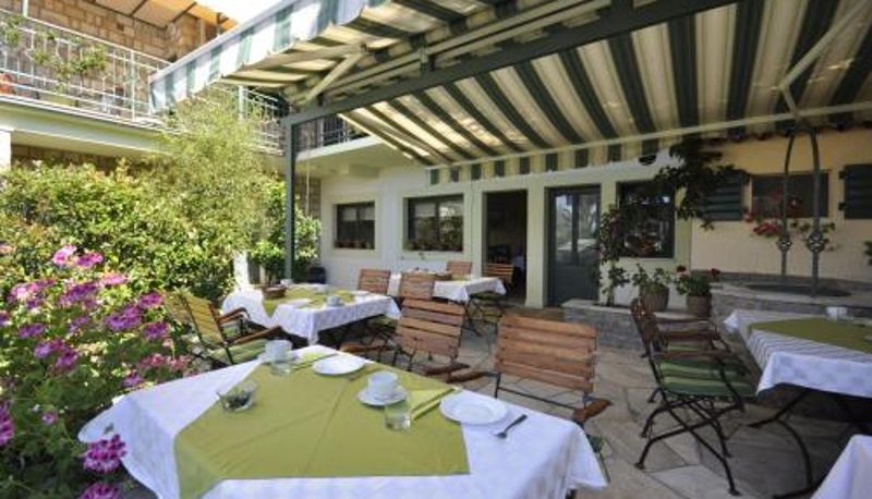 Sala prima colazione all'interno del ristorante - Garni Hotel Bokeška Noć