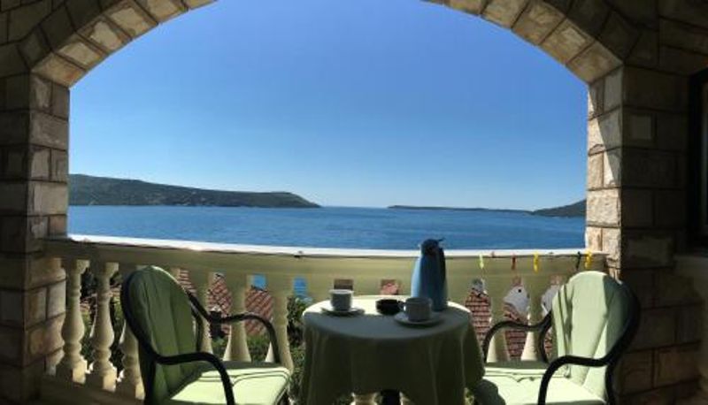 Camera - Garni Hotel Bokeška Noć