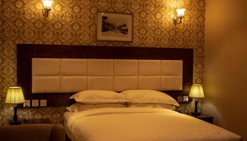 Habitación estándar - RATNA HOTEL