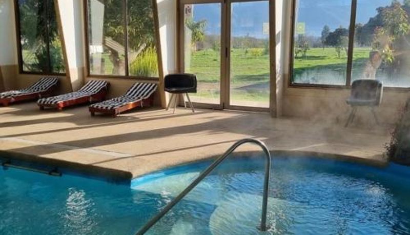 Piscina - Pueblo Andaluz Olmué