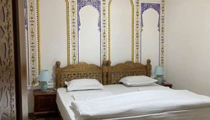 Kamer - Central Asia Hotel