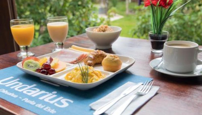 Ontbijtzaal in het restaurant - Undarius Hotel (exclusively gay men)