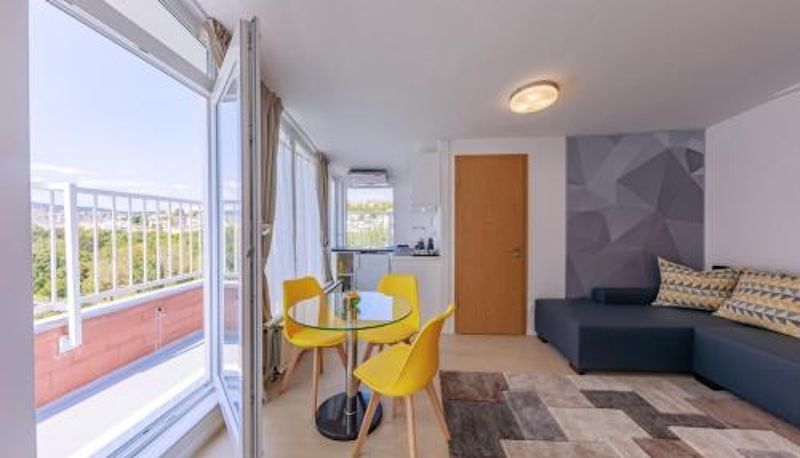 Family room - Christina Residence