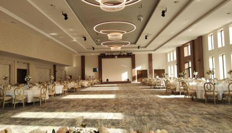 Info - Glorius Hotel
