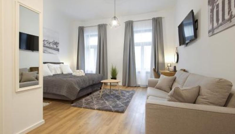 Informacje - Chop Old House Hotel