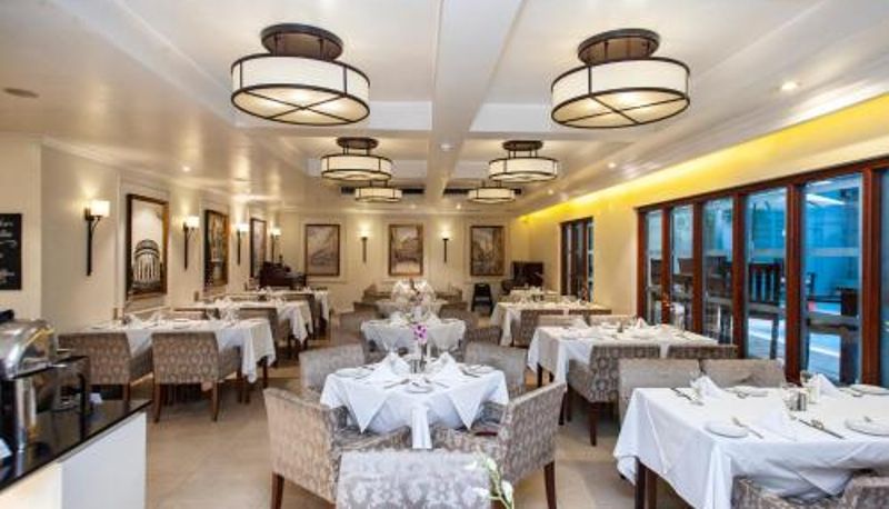 Sala śniadaniowa w restauracji - Royal Park Residence Hotel