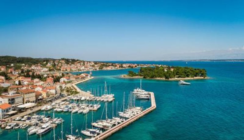 Info - DUNATOVI DVORI Heritage Hotel